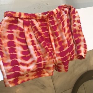 Haute hippie small silk tye die short drawstring lined pleats like new